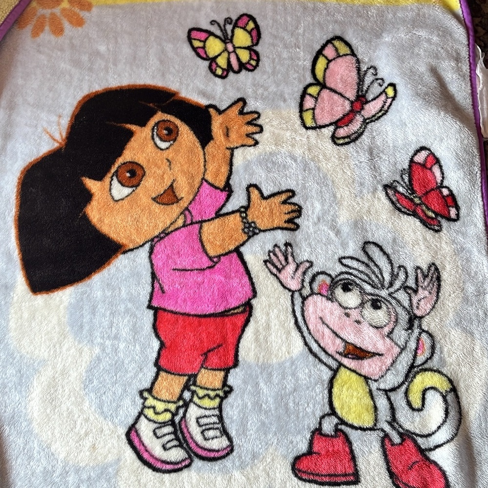 Kids Cartoon Character Blanket - Pink and Red